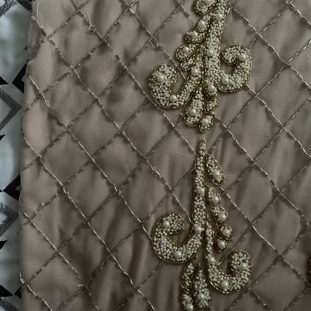 Dress - Picture 7 of 8